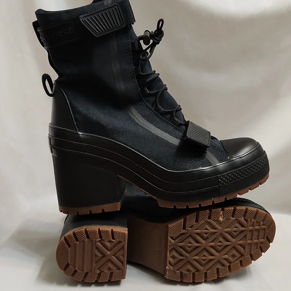 Converse CTAS GR82 Extra High Black Velcro Platform Heeled Boots (W Size 8.5)